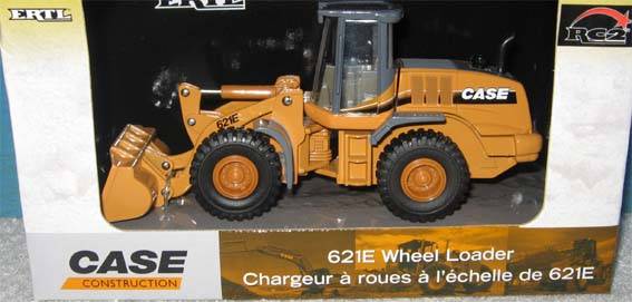 CASE 621E WHEEL LOADER by ERTL in 1/50 SCALE (NIB)