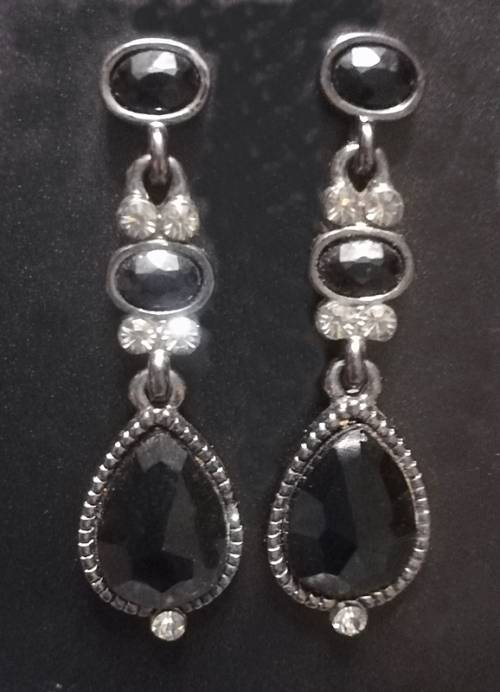 Fashion Black Tear Drop Ear-Rings