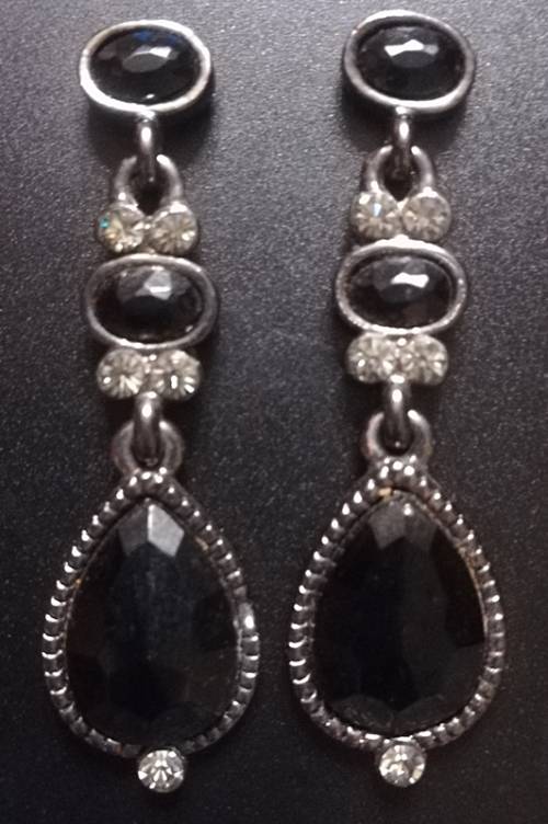 Fashion Black Tear Drop Ear-Rings
