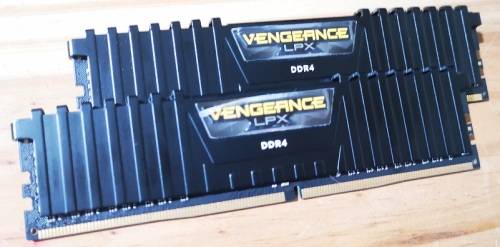 Corsair Vengeance LPX 16GB DDR4 2133MHz C13 kit