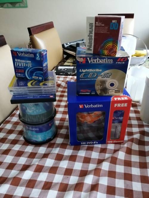 LATE ENTRY - BULK LOT OF DVDs AND CDs AS PER PIC