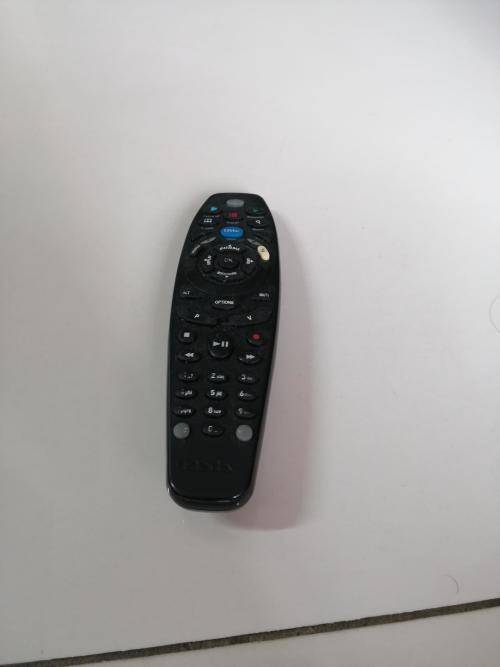 DSTV EXPLORA DECODER WITH ORIGNAL REMOTE (PLEASE READ)