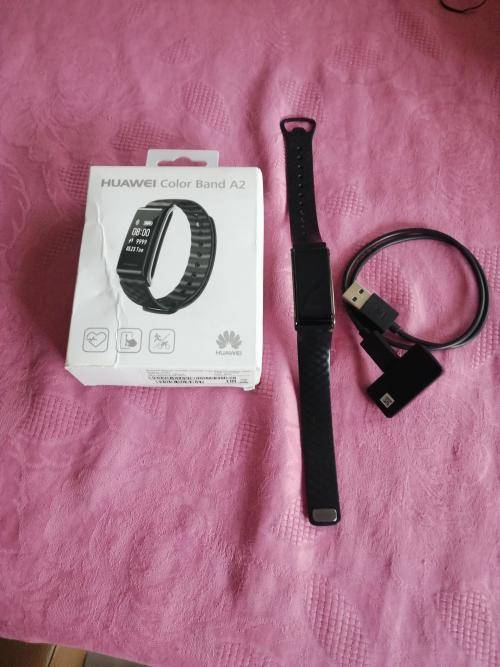 HUAWEI COLOUR BAND A2 SMART WATCH, WITH CHARGER, WITH BOX, EXCELLENT WORKING CONDITION