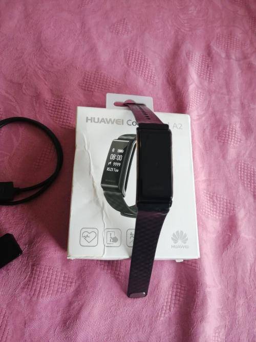 HUAWEI COLOUR BAND A2 SMART WATCH, WITH CHARGER, WITH BOX, EXCELLENT WORKING CONDITION