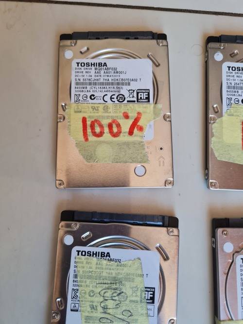 BULK LOT OF HARD DRIVES - 5 X 320GB-2.5 INCH - LAPTOP HARD DRIVES -ALL 100% HEALTH - ALL FOR ONE BID