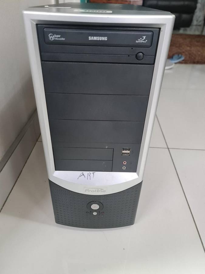 PROLINE TOWER - INTEL QUAD CORE - 4GB MEMORY - 500GB HARD - WINDOWS 10 - FULL WORKING CONDITION
