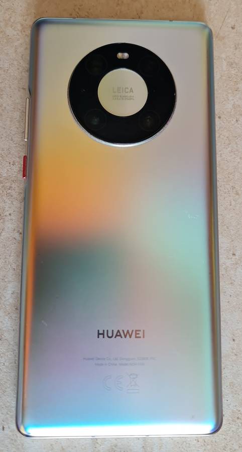 HUAWEI MATE 40 PRO - 8GB - 256GB - OLED DISPLAY - 6.7 INCH - 50MP MAIN CAMERA