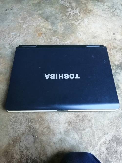 TOSHİBA LAPTOP, CELERON, 2GB, 160GB, 15 INCH SCREEN