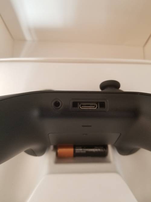 Xbox Wireless Bluetooth Controller - Black