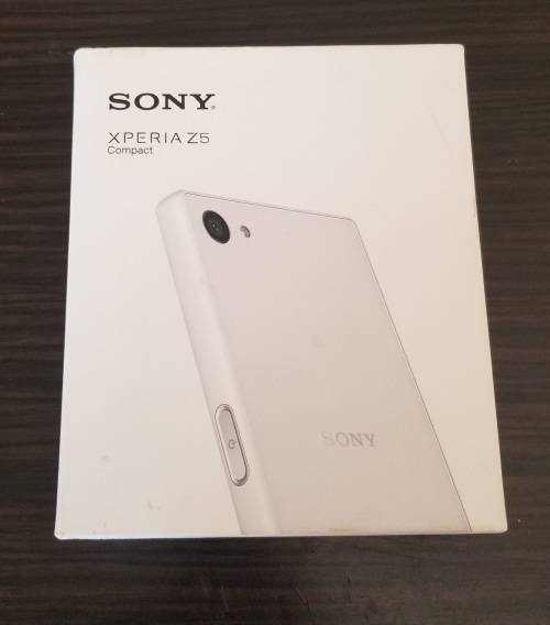 Sony Bundle: Sony Xperia Z5 Compact + Sony Smartwatch 3