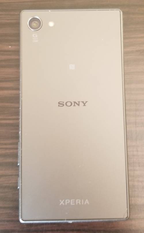 Sony Bundle: Sony Xperia Z5 Compact + Sony Smartwatch 3