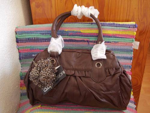 STUNNING Ladies PU leather handbag in a BROWN. Very beautiful- Very MOD!