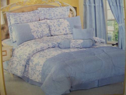 **Beautiful cotton blend comforter set in Queen, BLUE, 10 Piece. A great buy!