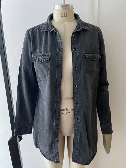 RE WOOLWORTHS Black/Charcoal washed denim shirt - ladies 10