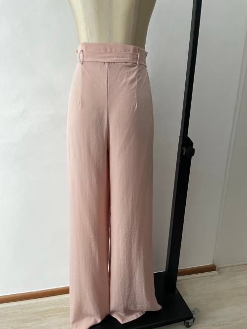 Beautiful High-waisted, wide leg blush pink trousers - size 10