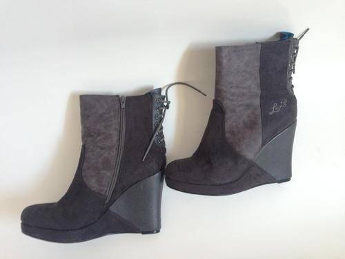 Levi's Grey Wedge Boot - SIZE 7