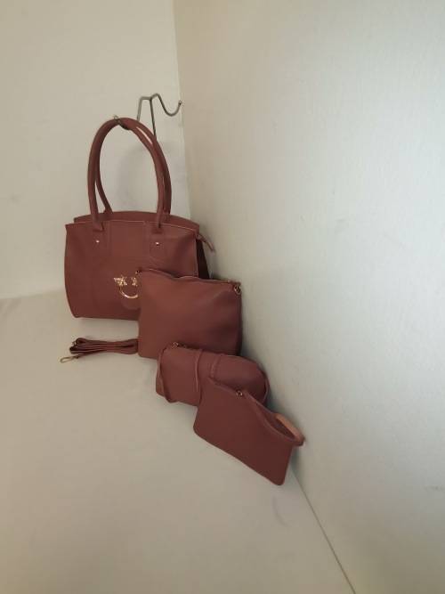 Ladies stunning 4pc handbags pink