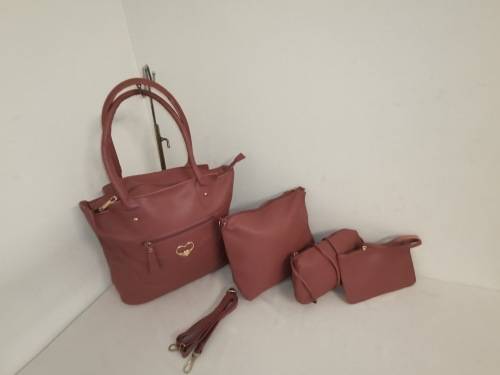Ladies handbags 4 pieces pink