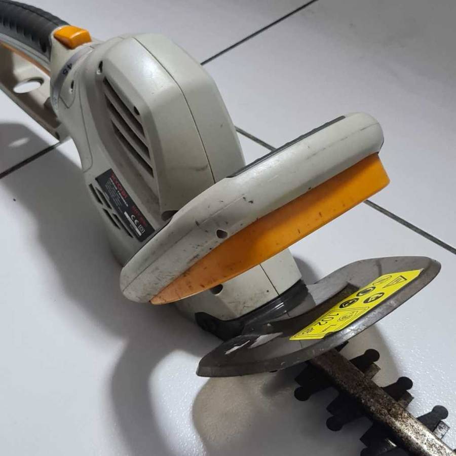 Ryobi trimming saw