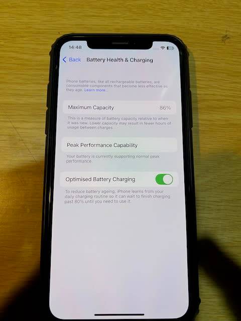 ***Apple iPhone X 64gig White*** Excellent Condition 9/10