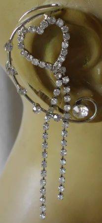 STUNNING HEART EAR CUFF