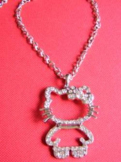 NECKLACE WITH HELLO KITTY PENDANT