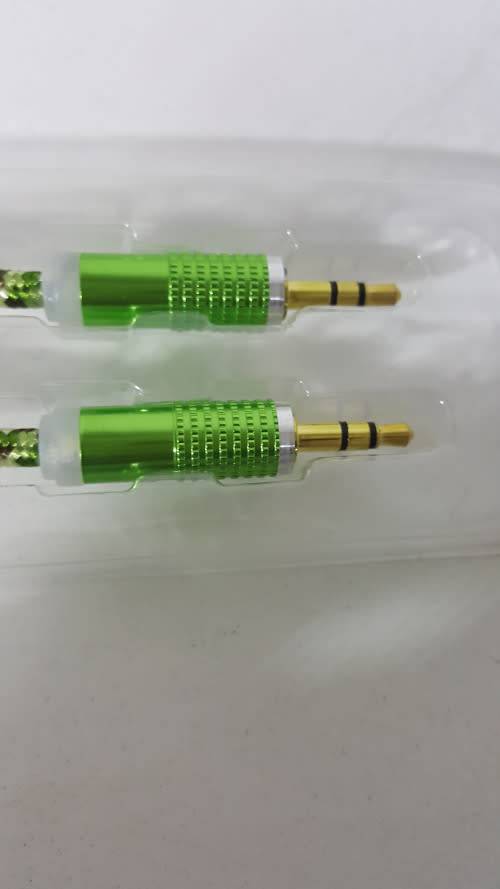 AUX Gold Tip Cable