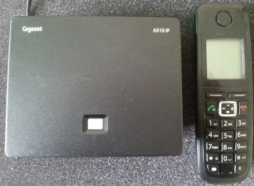 SIEMENS GIGASET A510 IP PHONE AND BASE STATION