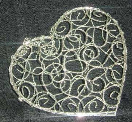 HEART WIRE BASKET