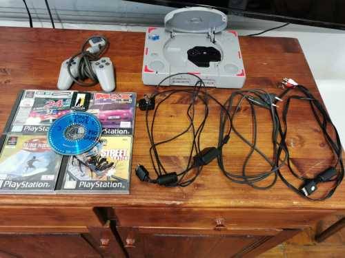 Play Station 1 ( Chipped ) working 100%