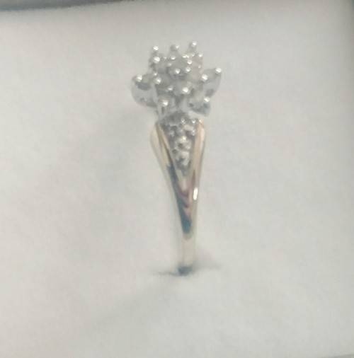 0.200 CT Natural Dimond Ring