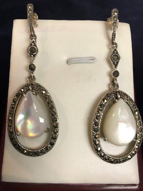 STUNNING VINTAGE  S.SILVER MARCASITE AND MOTHER OF PEARL EARINGS