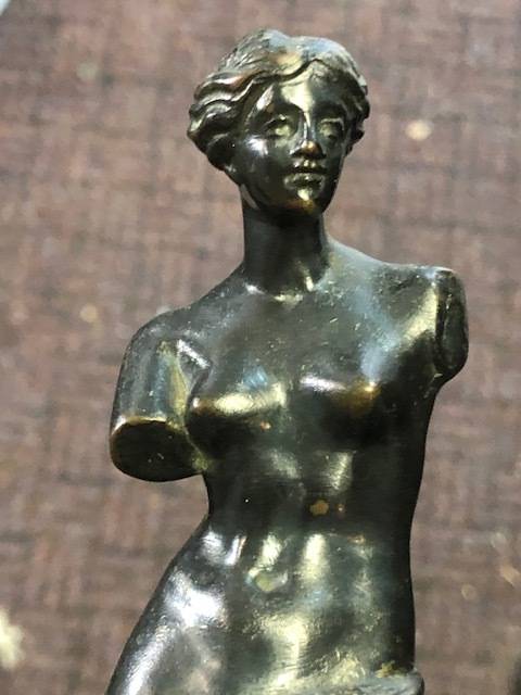 STUNNING VINTAGE BRONZE STATUE -APHRODITE OF MILOS-ON A MARBLE BASE.