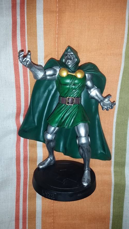 Dr Doom Collectors Marvel figurine appx. 13cm high