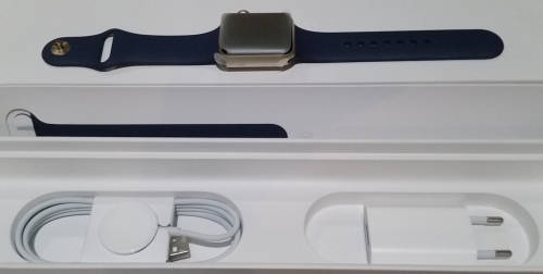 Apple Smart Watch Series 2 38mm Gold Aluminium Case/Midnight Blue Sport Band