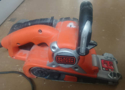 Black + Decker 720W Belt Sander (75mm x 533mm) Type 3