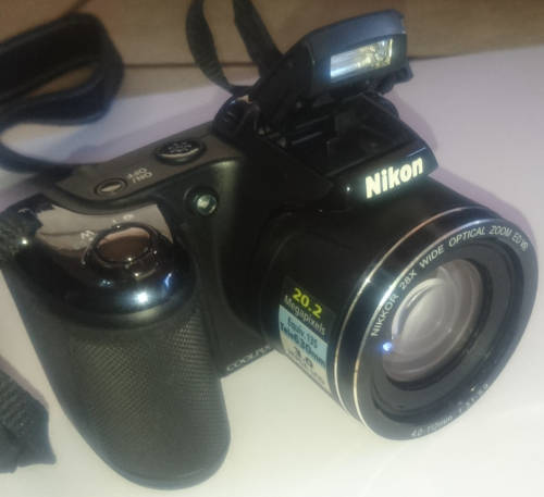 Nikon CoolPix L340 (20.2MP) Excellent Condition!!