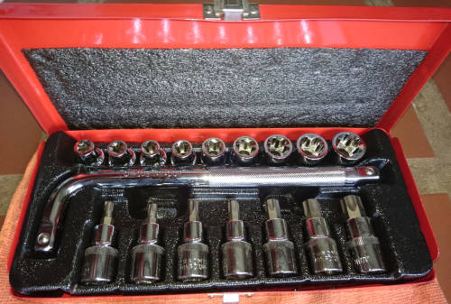 Only 1 set available - 17 piece 1/2` Torx and Bit Socket Series Set (CR-V)