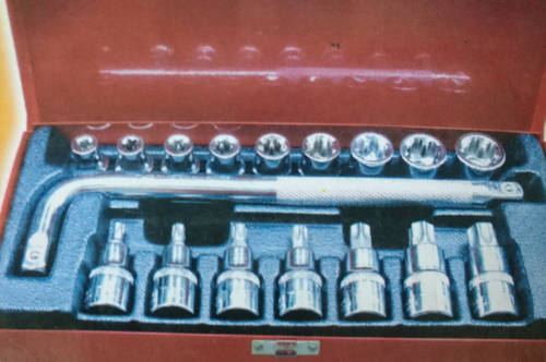Only 1 set available - 17 piece 1/2` Torx and Bit Socket Series Set (CR-V)