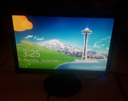 Lg Flatron 16" Desktop VGA Monitor