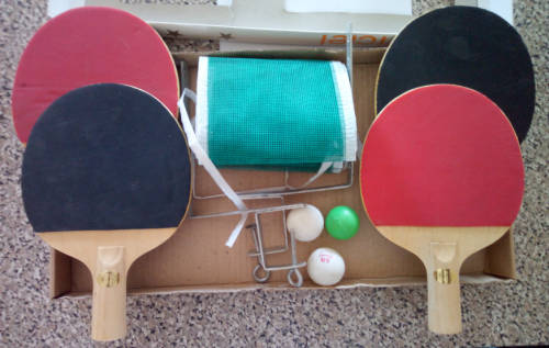 Four Player Table Tennis/Pong Set (Great Indoor Office Refresher)