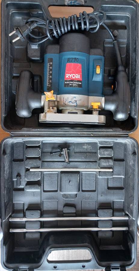 Please Read - Display Unit - Ryobi 1200W Router