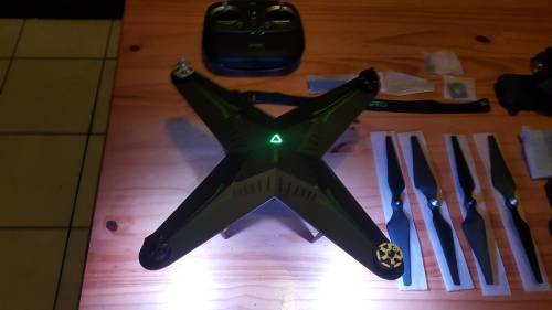 XPLORER V DRONE(UNTESTED) WITH VERY NICE CASE