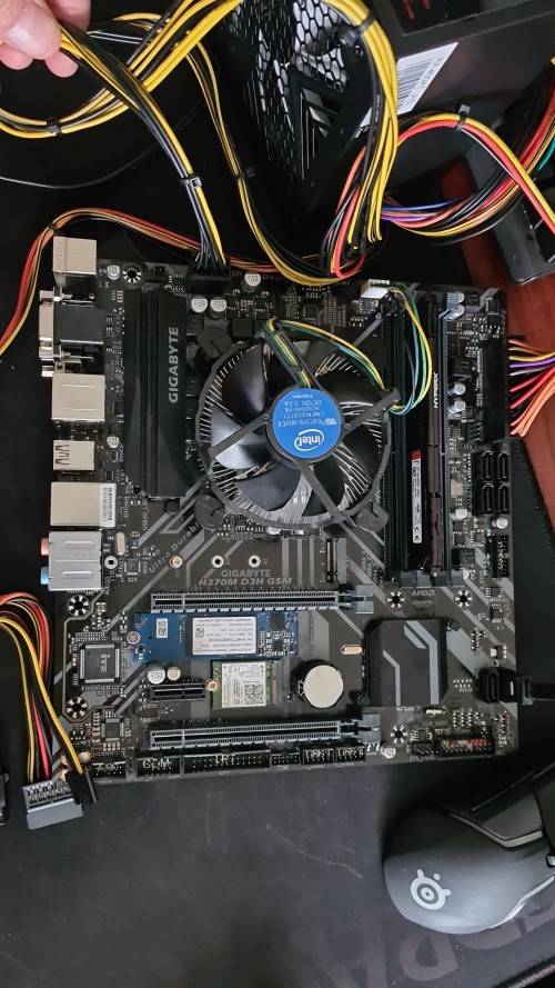 Gigabyte D3H gsm combo