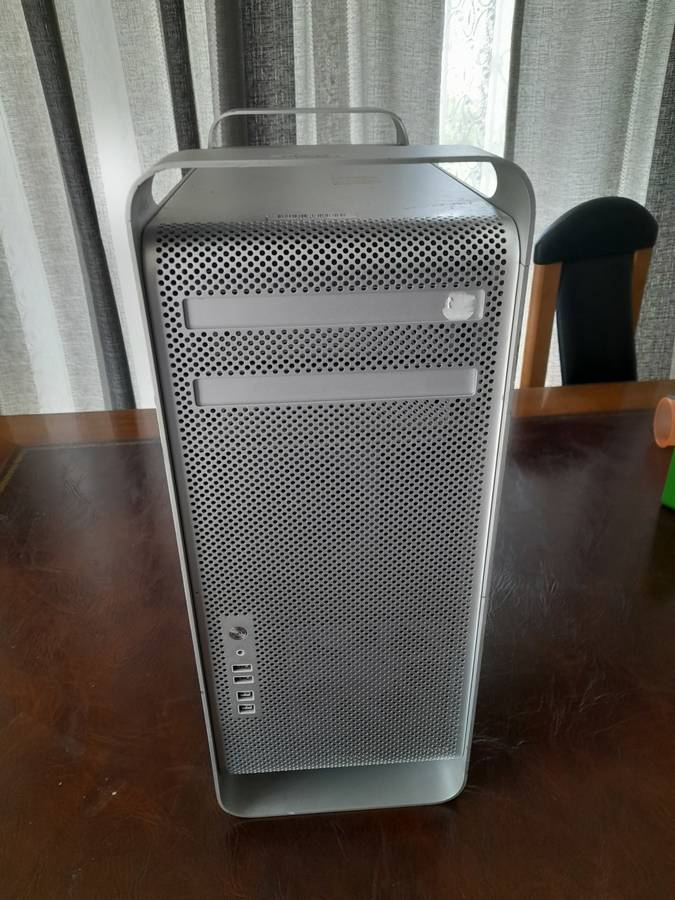 Mac Pro 5,1 (3.2QC Xeon CPU, 6GB RAM, Radeon 5770)