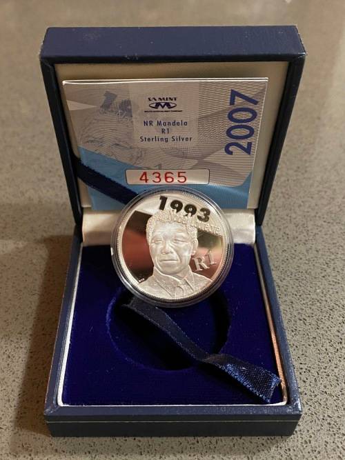 Stunning RSA 2007 Mandela Silver Protea R1 (Original Casing)