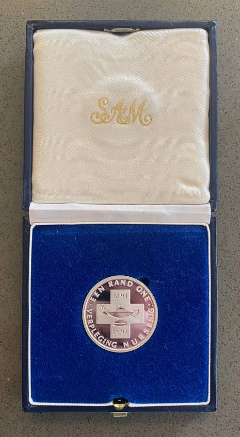 Stunning RSA 1991 Nursing Silver Protea R1