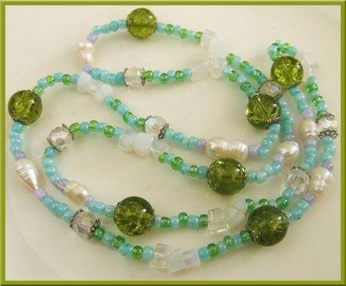 BEAUTIFUL!! ETHNIC STYLE HAND CRAFTED NECKLACE WITH GENUINE FRESHWATER PEARL, CRYSTAL,  GLASS BEADS