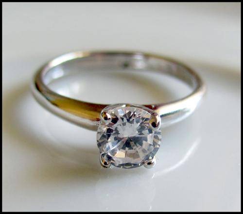 DAINTY!!! STUNNING SIMULATED DIAMOND SET IN 18K WHITE GOLD PLATED RING - STUNNING!!!