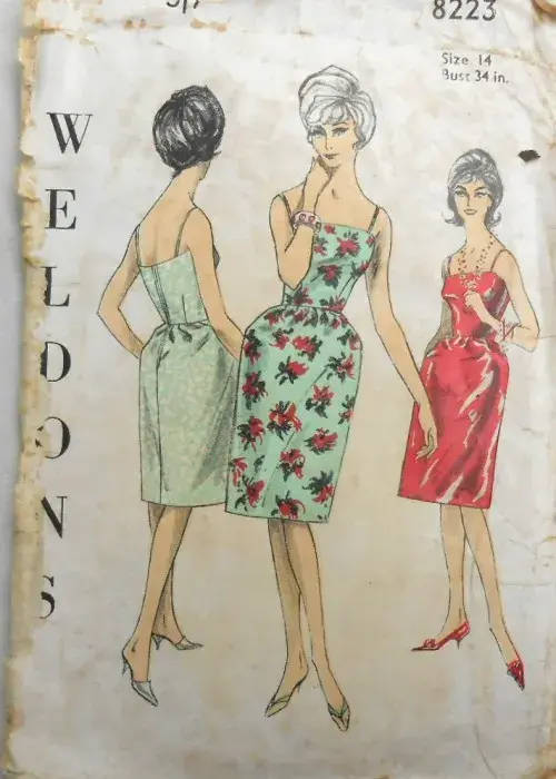 VINTAGE WELDONS 8223 LADIES SUMMER OR SHORT EVENING DRESS SIZE 14 BUST 34 COMPLETE-ZIPLOC BAG